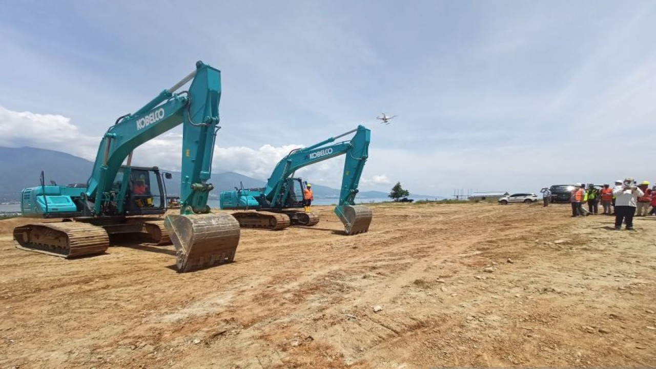 Pemkot Palu telah menyiapkan lahan seluas 46,83 hektare untuk pembangunan hunian tetap (huntap) di kawasan relokasi Kelurahan Talise yang saat ini mulai dibangun infrastruktur pendukung oleh Kementerian Pengerjaan Umum dan Perumahan Rakyat (PUPR). ANTARA/Moh Ridwan