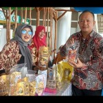 Pameran UMKM nasabah Mekaar PNM di Terminal Bandara Depati Amir Pangkalpinang. (ANTARA/ Donatus Dasapurna)-1671007413