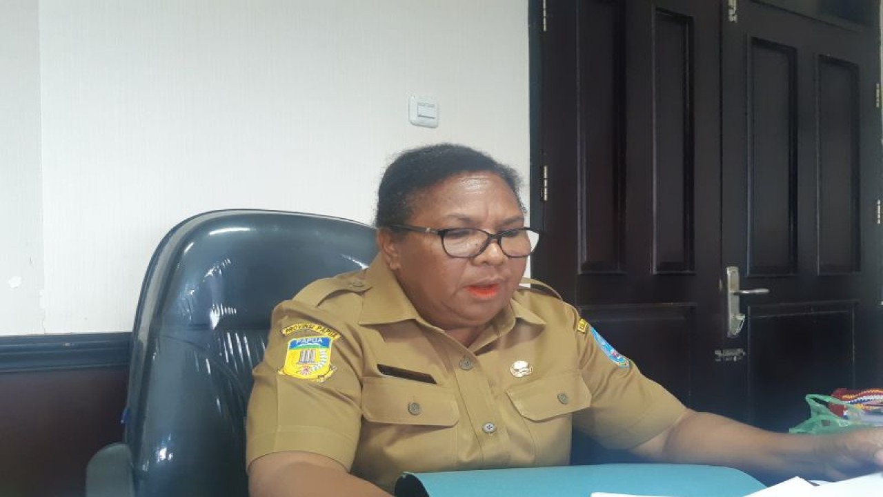 Pelaksana Harian Bupati Jayapura Hana Hikoyabi. ANTARA/Ardiles Leloltery