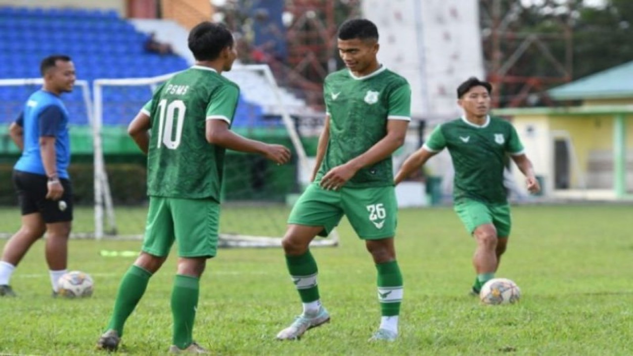 Pemain PSMS saat jalani latihan (ANTARA/HO)