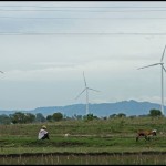 Pembangkit Listrik Tenaga Bayu (PLTB) Tolo, Kabupaten Jeneponto, Sulawesi Selatan, Minggu (27/11/2022). ANTARA FOTO/Arnas Padda/tom.-1671189068