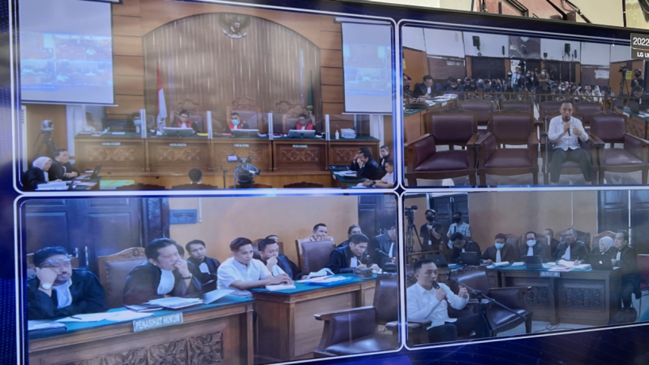 Suasana persidangan kasus pembunuhan Brigadir Nofriansyah Yosua Hutabarat (Brigadir J) di Pengadilan Negeri Jakarta Selatan, Jakarta, Senin (5/12/2022). (ANTARA/Putu Indah Savitri)