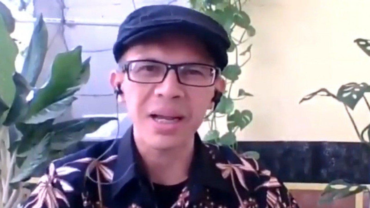 Tangkapan layar Pengamat Politik dari Universitas Al Azhar Indonesia Ujang Komarudin. (ANTARA/ (Muhammad Zulfikar)