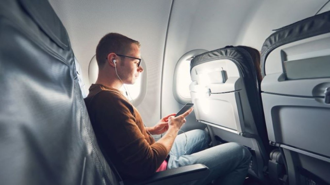 Komisi Eropa mengumumkan jika mereka telah memutuskan untuk menghapus aturan 'Mode Pesawat'. (Istimewa)