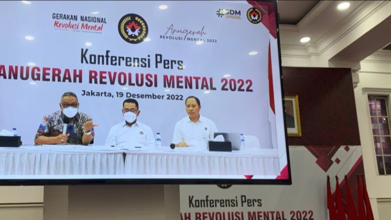 Konferensi pers Anugerah Revolusi Mental 2022 di Kantor Kemenko PMK, Senin sore. ANTARA/Wuryanti Puspitasari.
