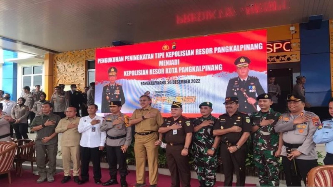 Penjabat  Gubernur Kepulauan Babel Ridwan Jamaluddin saat menghadiri pengukuhan Polres Pangkalpinang menjadi Polresta di Pangkalpinang, Senin. Antara (Aprionis)