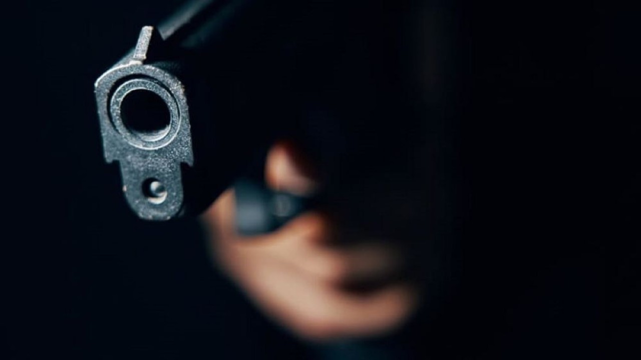 Ilustrasi. Pria bersenjata. (Istimewa)