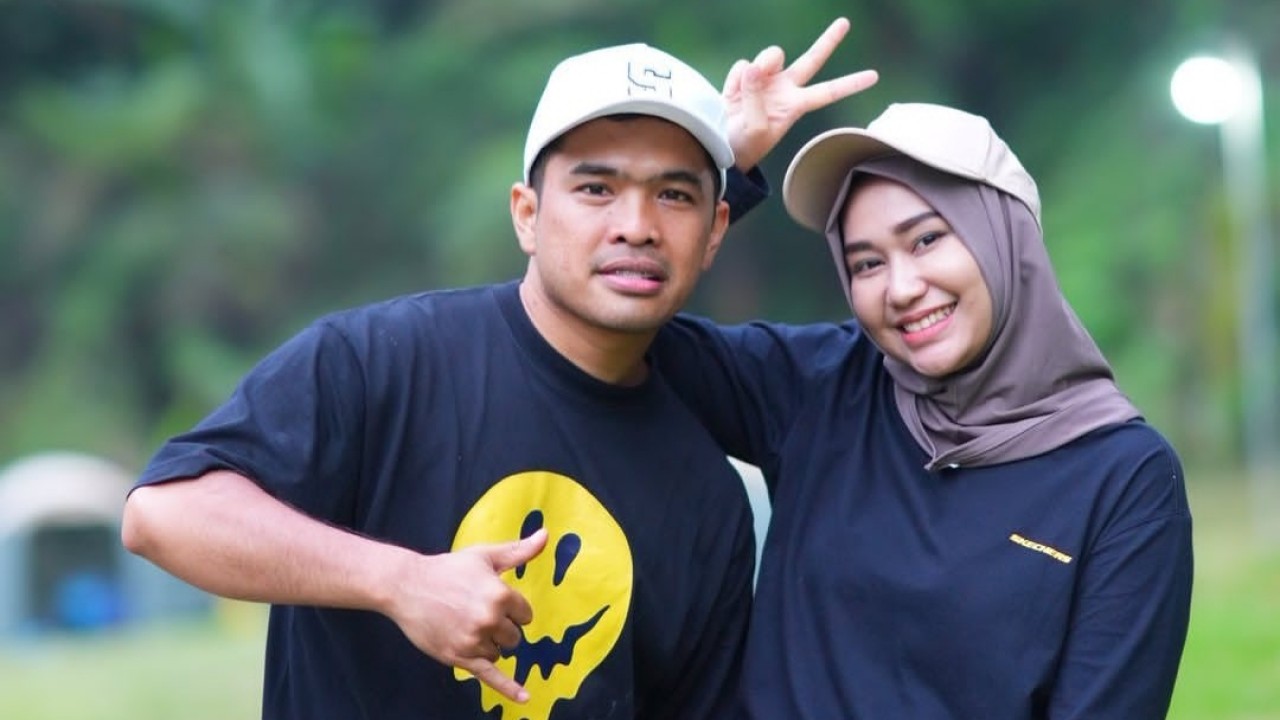 Putra Siregar dan istri/Instagram