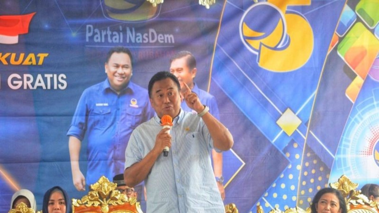 Wakil Ketua DPR RI, Koordinator Bidang Industri dan Pembangunan, Rachmat Gobel, pada reses masa sidang kedua Tahun Anggaran 2022, digelar di Gorontalo Utara, Provinsi Gorontalo. (ANTARA/Susanti Sako)