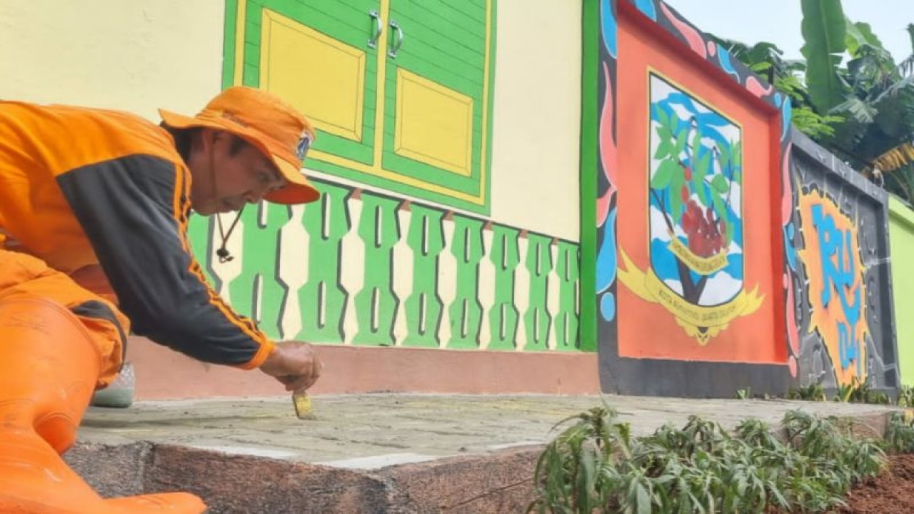Kelurahan Ragunan hadirkan mural untuk menambah keindahan sekaligus menjadi lokasi menarik untuk berswafoto, Jakarta, Rabu (14/12/2022). ANTARA/HO-Kominfotik Jakarta Selatan