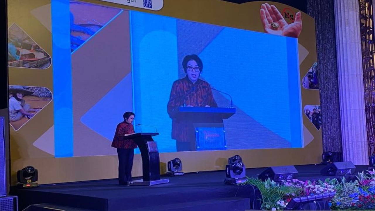 Dirjen PSLB3 Rosa Vivien Ratnawati dalam acara diseminasi hasil Proyek GOLD-ISMIA di Jakarta, Rabu (7/12/2022) (ANTARA/Prisca Triferna)