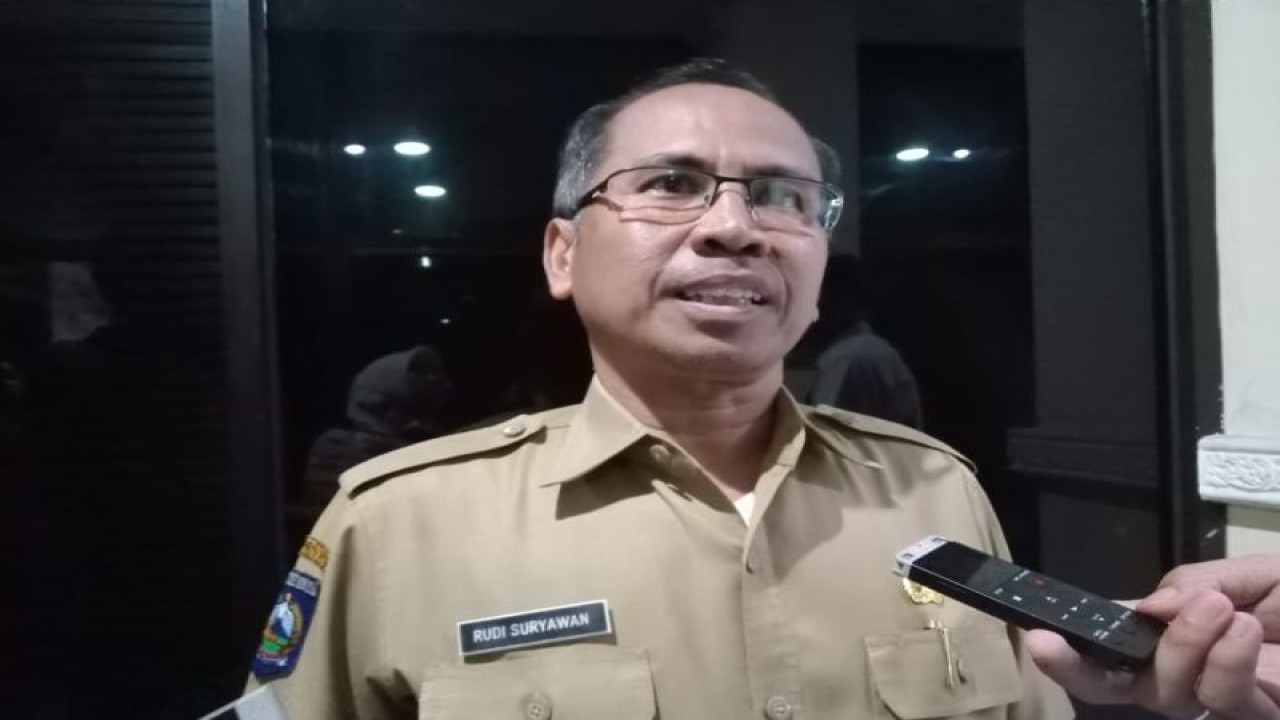 Kepala Dinas Tenaga Kerja Kota Mataram Rudi Suryawan. (ANTARA/Nirkomala)