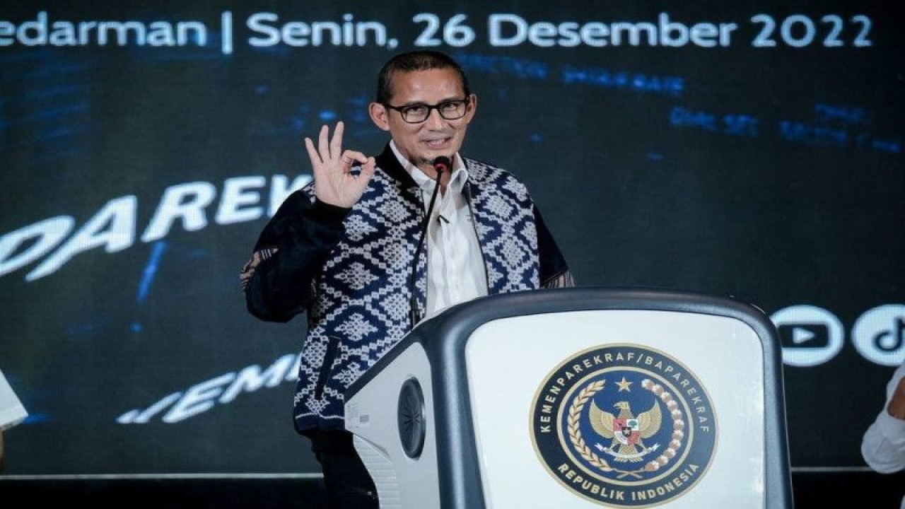 Menteri Pariwisata dan Ekonomi Kreatif Sandiaga Uno dalam Jumpa Pers Akhir Tahun (JPAT) di Balairung Soesilo Soedarman, Gedung Sapta Pesona, Jakarta, Senin (26/12/2022). ANTARA/HO-Kemenparekraf