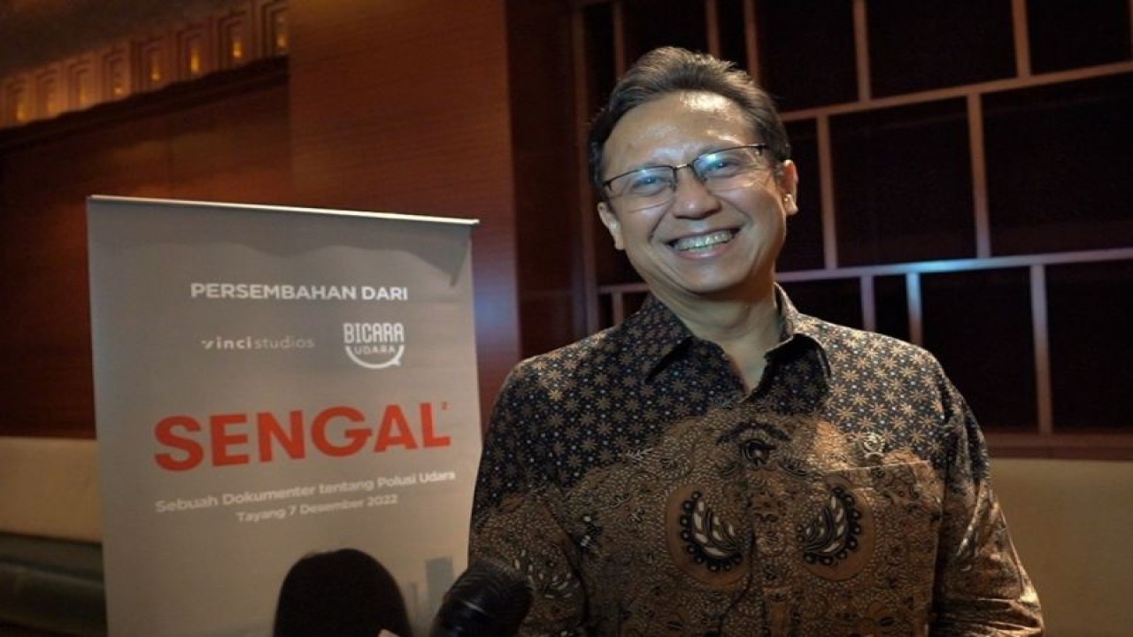 Menteri Kesehatan RI Budi Gunadi Sadikin saat hadir pada peluncuran film dokumenter mengenai polusi udara berjudul “SENGAL”, di Jakarta, Kamis (8/12/2022). (ANTARA/HO-Bicara Udara).