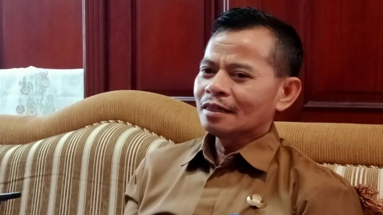Sekretaris Daerah Pemerintah Kabupaten Penajam Paser Utara, Tohar (ANTARA/Novi Abdi-Bagus Purwa)