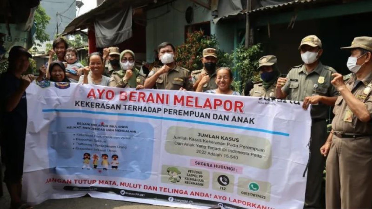 Kegiatan sosialisasi pelaporan tindak kekerasan terhadap anak dan perempuan di kawasan Taman Sari, Jakarta Barat, Senin (5/12/2022). ANTARA / Ho Pemkot Jakarta Barat