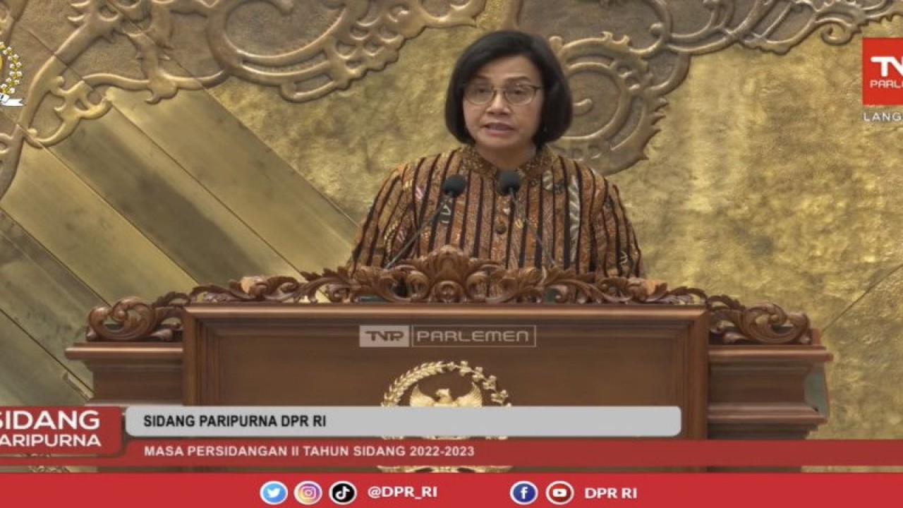 Tangkapan layar Menteri Keuangan Sri Mulyani Indrawati dalam Rapat Paripurna DPR RI Ke-13 Masa Persidangan II Tahun Sidang 2022-2023 di Jakarta, Kamis (15/12/2022). (ANTARA/AstridFaidlatulHabibah)