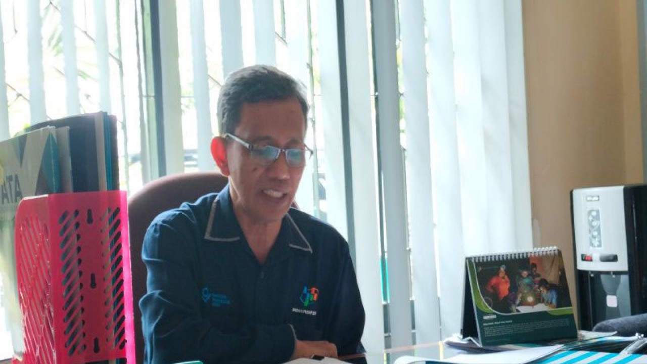 Kepala BPS Kulon Progo Sumarwiyanto. (ANTARA/Sutarmi)