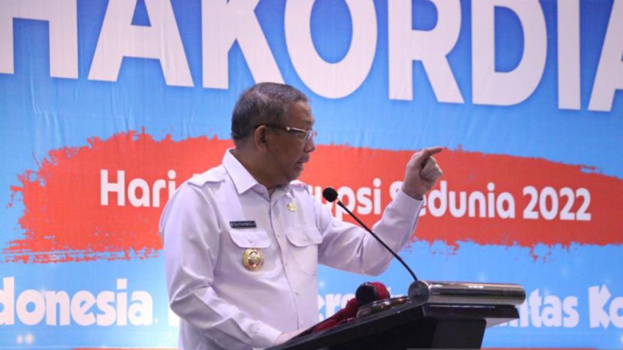 Gubernur Kalimantan Barat, Sutarmidji, saat membuka kegiatan Peringatan Hari Anti Korupsi se-Dunia, di Hotel Golden Tulip Pontianak, Rabu. ANTARA