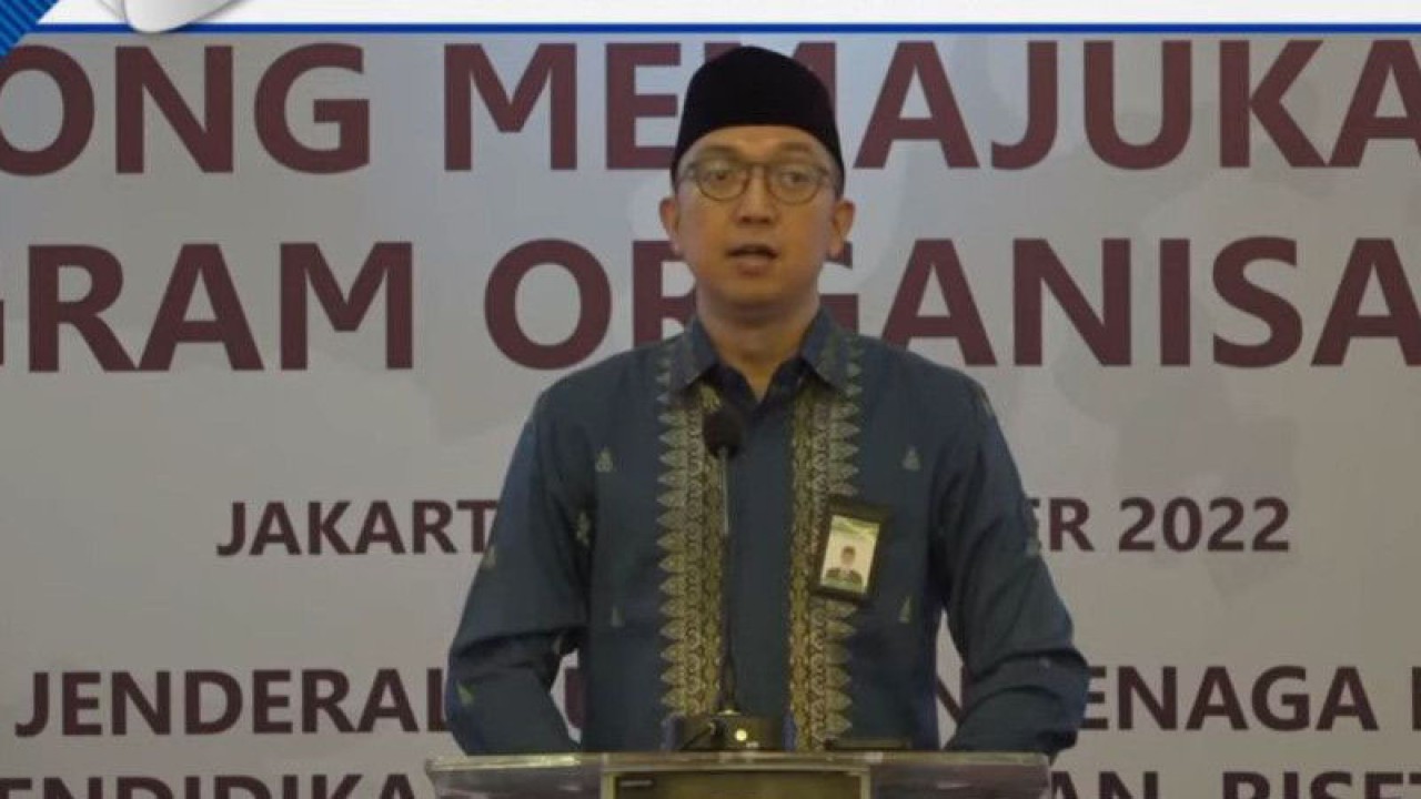 Tangkapan layar Direktur Jenderal Pendidikan Anak Usia Dini, Pendidikan Dasar, dan Pendidikan Menengah Kemendikbudristek Iwan Syahril dalam Seminar Nasional "Gotong Royong Memajukan Pendidikan melalui Program Organisasi Penggerak", di Jakarta, Rabu (14/12/2022) (FOTO ANTARA/Suci Nurhaliza)
