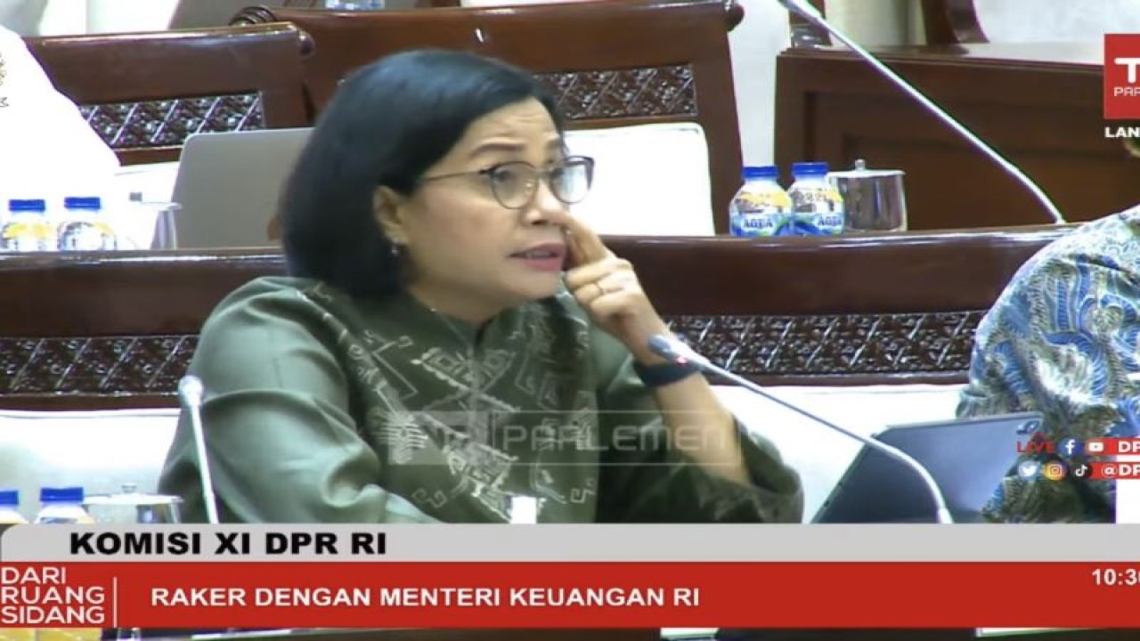 Tangkapan layar Menteri Keuangan Sri Mulyani Indrawati dalam Raker bersama Komisi XI DPR RI di Jakarta, Senin (12/12/2022). ANTARA/AstridFaidlatulHabibah.