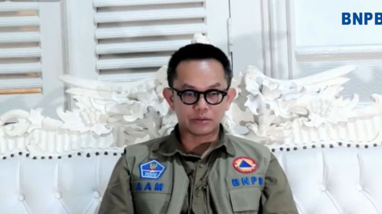Tangkapan layar Plt. Kepala Pusat Data, Informasi dan Komunikasi Kebencanaan BNPB Abdul Muhari dalam Disaster Briefieng yang diikuti secara daring di Jakarta, Senin (28/11/2022). (ANTARA/Hreeloita Dharma Shanti)