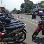 Tempat parkir kawasan Jalan Protokol Jenderal Sudirman Bantul (Foto Antara/Hery Sidik) (Foto Antara/Hery Sidik/)-1671777246