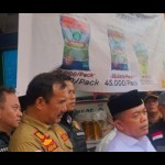Tim Satgas pangan saat meninjau pasar di Jambi bersama Gubernur.(ANTARA/HO)-1671787797