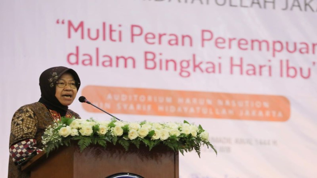 Ilustrasi - Menteri Sosial Tri Rismaharini di seminar nasional "Multiperan Perempuan dalam Bingkai Hari Ibu" di Universitas Islam (UIN) Syarif Hidayatullah Jakarta, Kamis (22/12/2022). (ANTARA/HO-Kemensos)