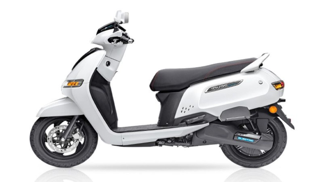TVS iQube (ANTARA/HO TVS)