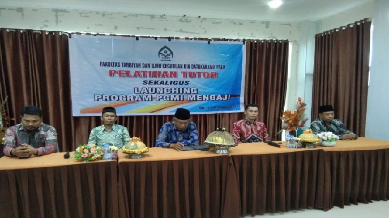 Acara peluncuran program pembinaan mahasiswa bertajuk PGMI Mengaji di Program Studi Guru Madrasah Ibtidaiah Fakultas Tarbiah dan Ilmu Keguruan UIN Datokarama. (ANTARA/HO FTIK UIN Datokarama)