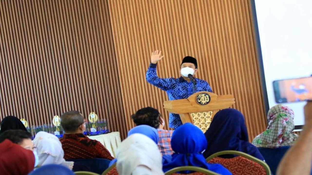 Wali Kota Arief saat memberikan sambutan pada acara peresmian program GESSIT