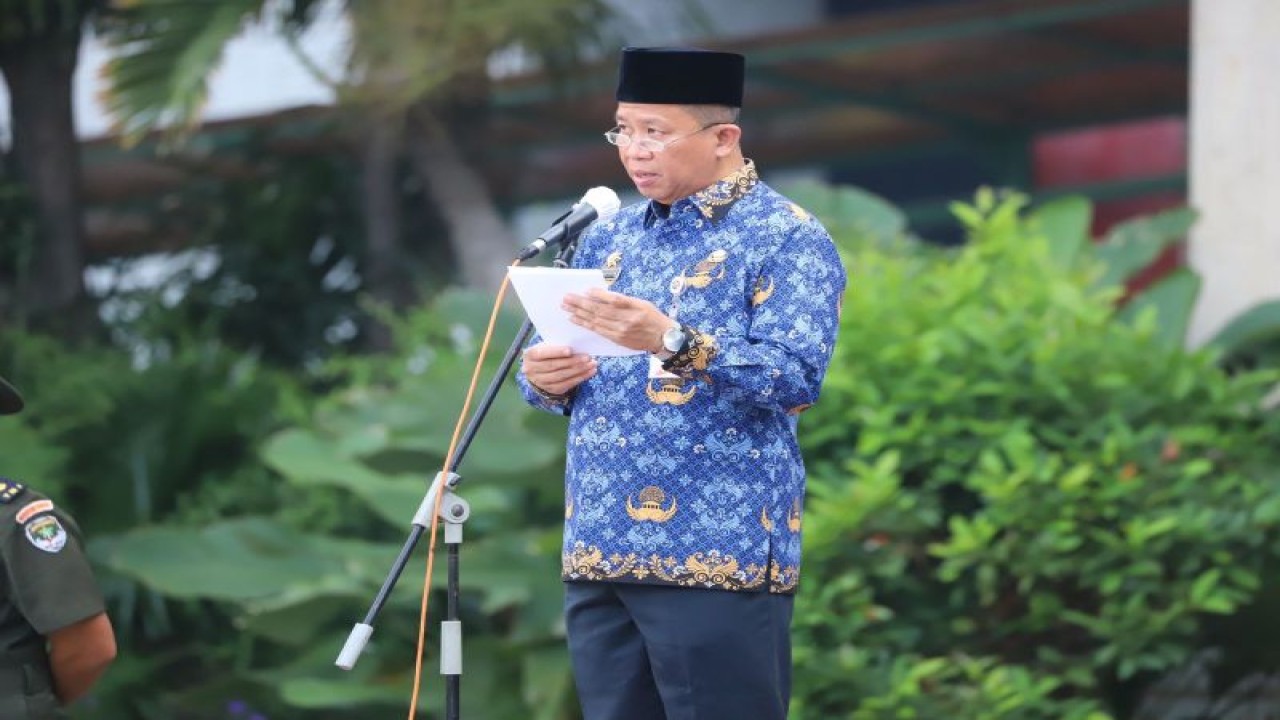 Wali Kota Jakarta Utara Ali Maulana Hakim menyampaikan arahannya saat menjadi Inspektur Upacara Peringatan Hari Bela Negara ke-74 Tahun 2022 di lingkungan Kantor Wali Kota Jakarta Utara, Senin (19/12/2022). ANTARA/HO-Kominfotik Jakarta Utara
