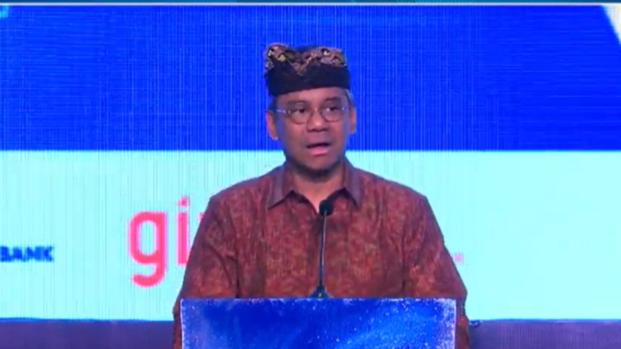 Wakil Menteri Keuangan (Wamenkeu) Suahasil Nazara dalam acara "11th AIFED Post Pandemic Policy day 1" yang dipantau secara daring di Jakarta, Selasa (6/12/2022). (ANTARA/Agatha Olivia Victoria)