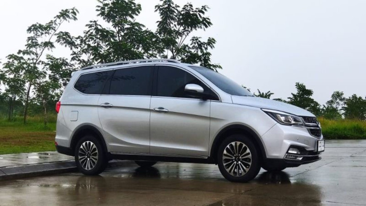 Wuling New Cortez EX (ANTARA/HO)