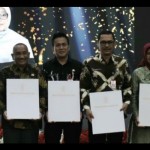 37 perangkat daerah di Kalltim terima SAKIP dan PMPRB-1673573881