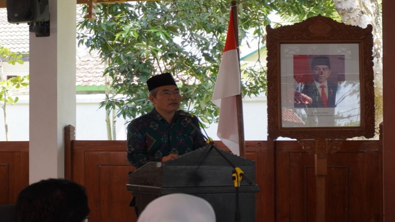 Bupati Bantul Abdul Halim Muslih (ANTARA/HO-Humas Pemkab Bantul)