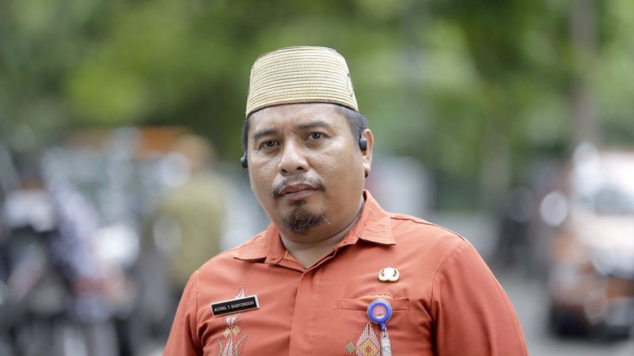 Kepala Pelaksana BPBD Kabupaten Bone Bolango, Achril Babyonggo. ANTARA/Adiwinata Solihin