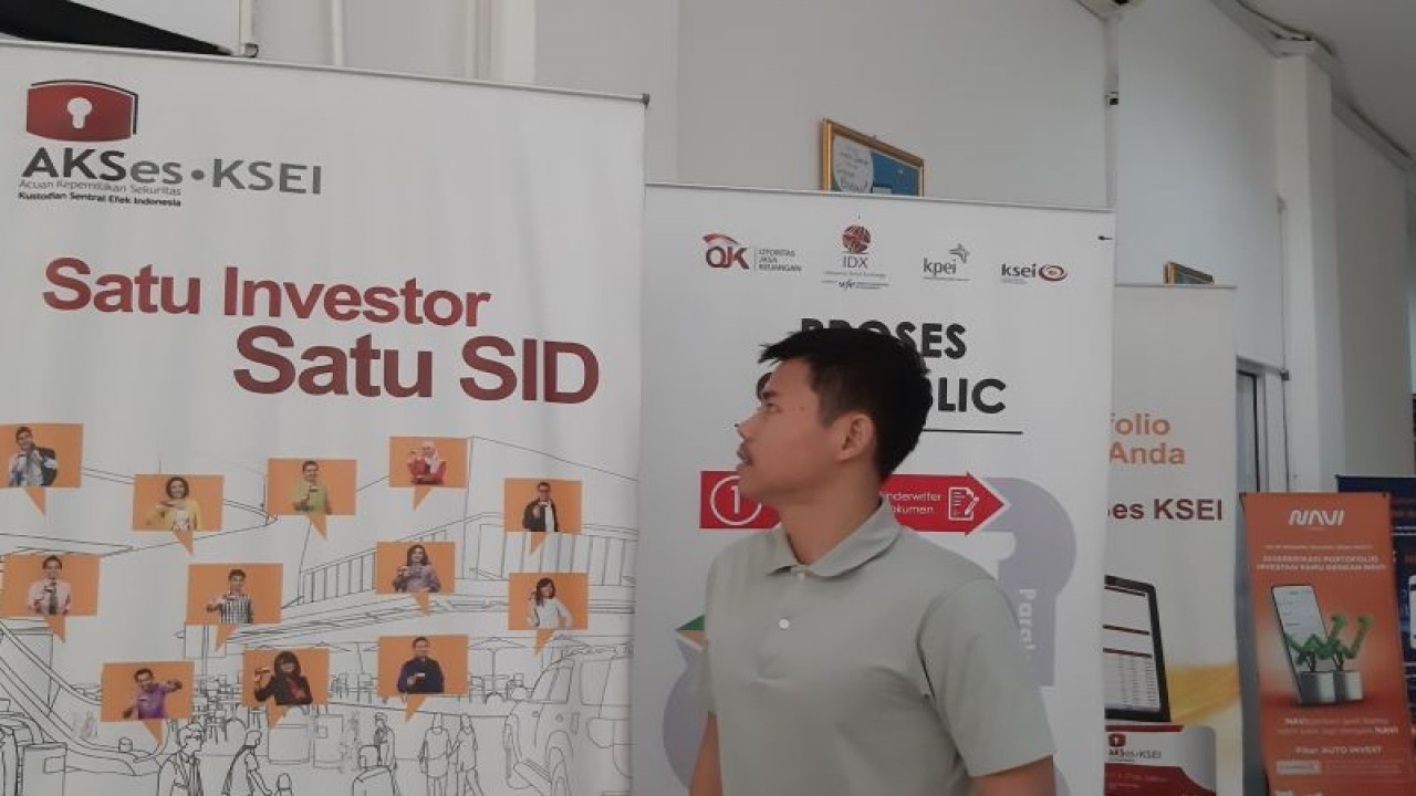 Aktivitas di BEI Kalbar (ANTARA/Dedi)