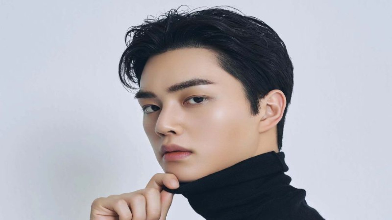 Aktor Song Kang (iMe)