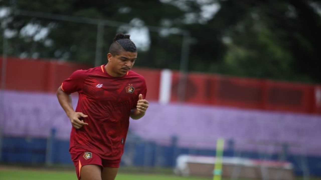 Anderson do Nascimento Cameiro, pemasin asal Brazil, direkrut jadi pemain Persik Kediri. ANTARA/ HO-Persik Kediri