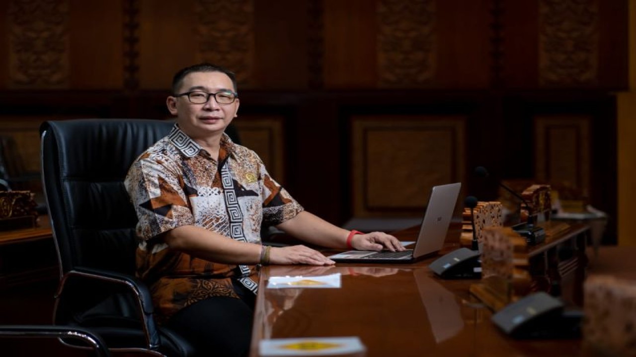 Anggota Komisi B DPRD Kota Surabaya Alfian Limardi (ANTARA/HO-DPRD Surabaya)