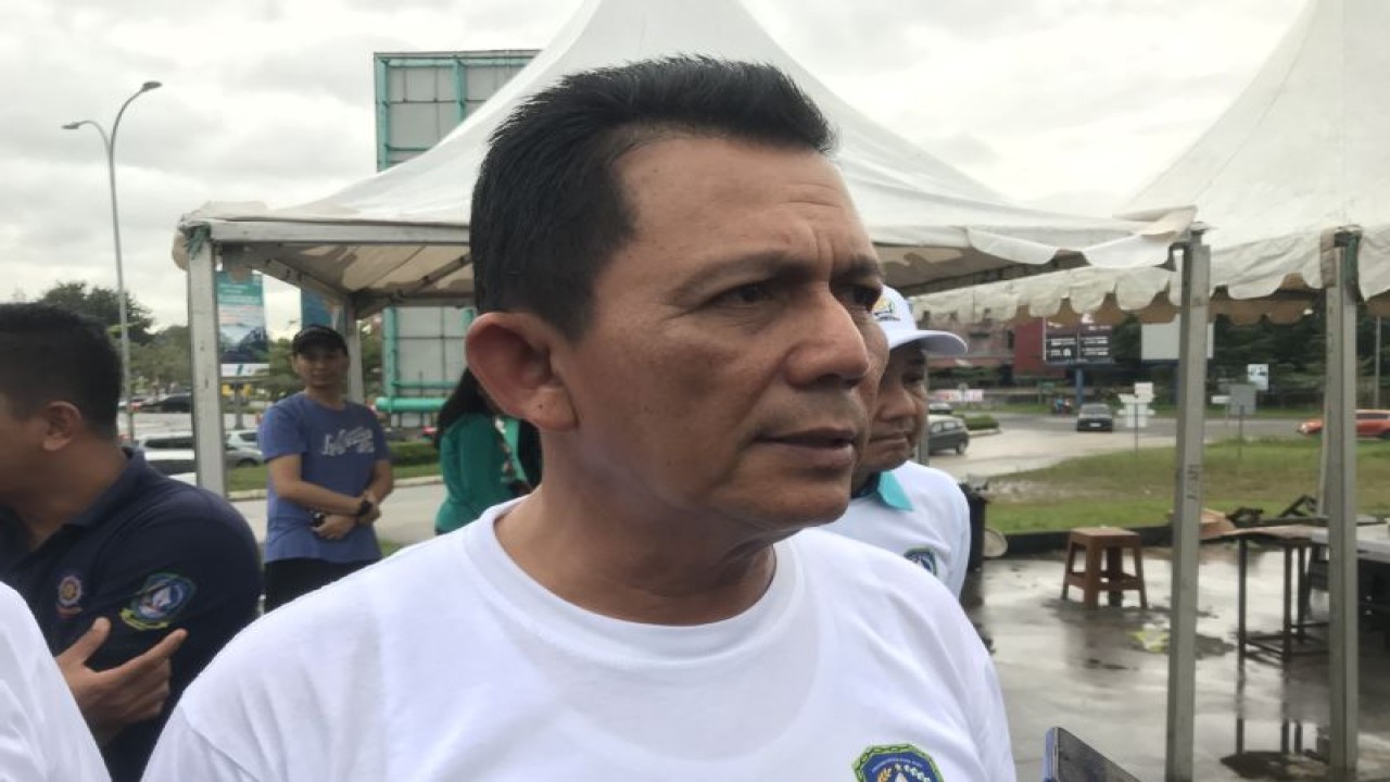 Gubernur Kepulauan Riau Ansar Ahmad (FOTO ANTARA/Yude)