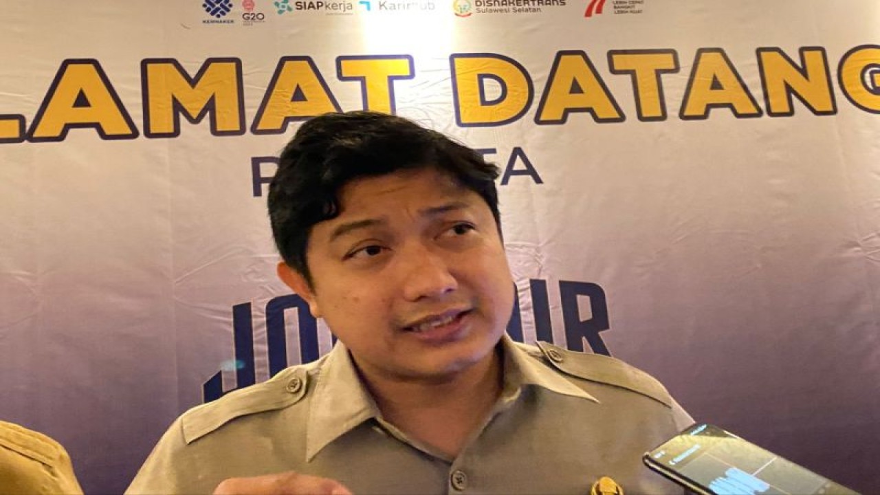 Kepala Disnakertrans Sulsel Ardiles Saggaf. ANTARA Foto/Nur Suhra Wardyah