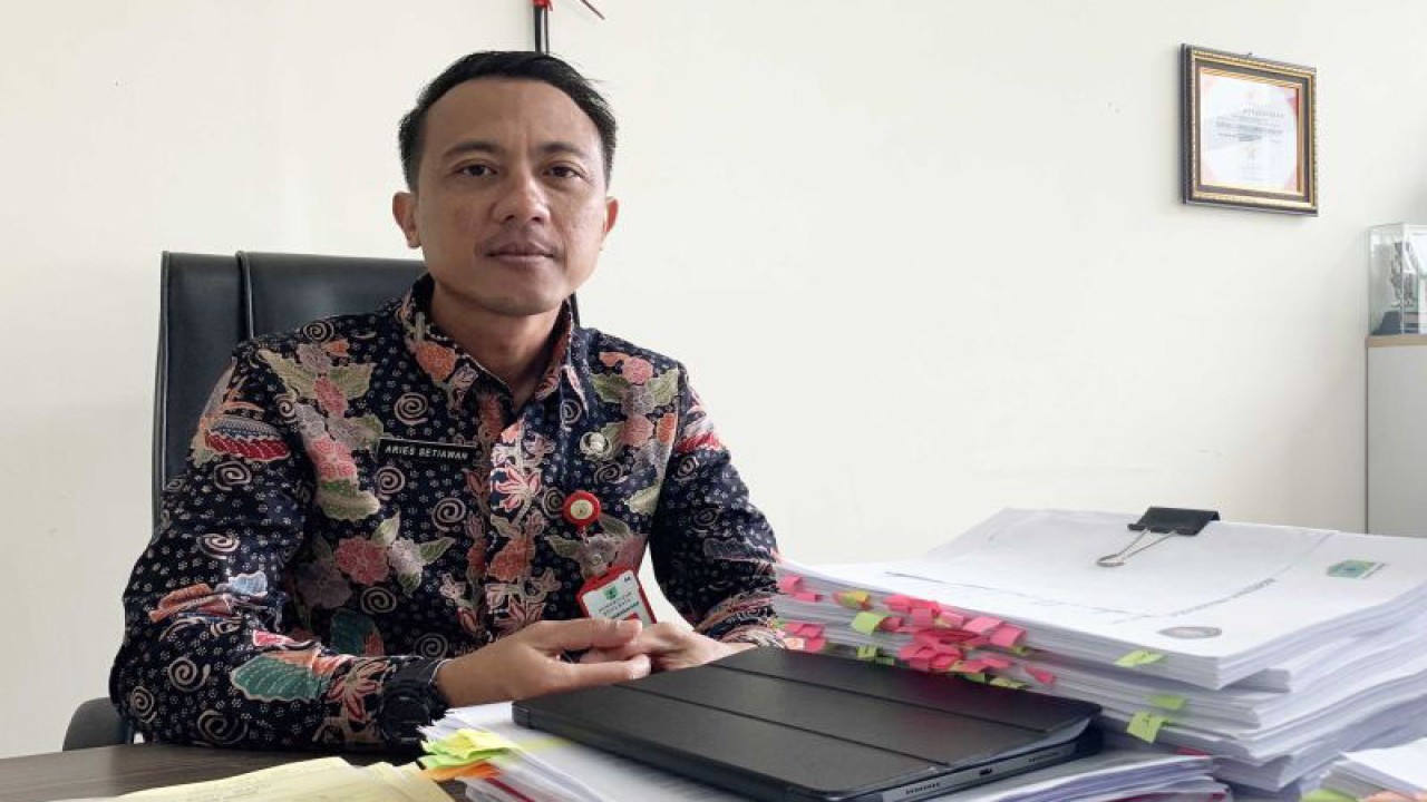 Kepala Dinas Lingkungan Hidup Kota Batu Aries Setiawan. (ANTARA/Vicki Febrianto)