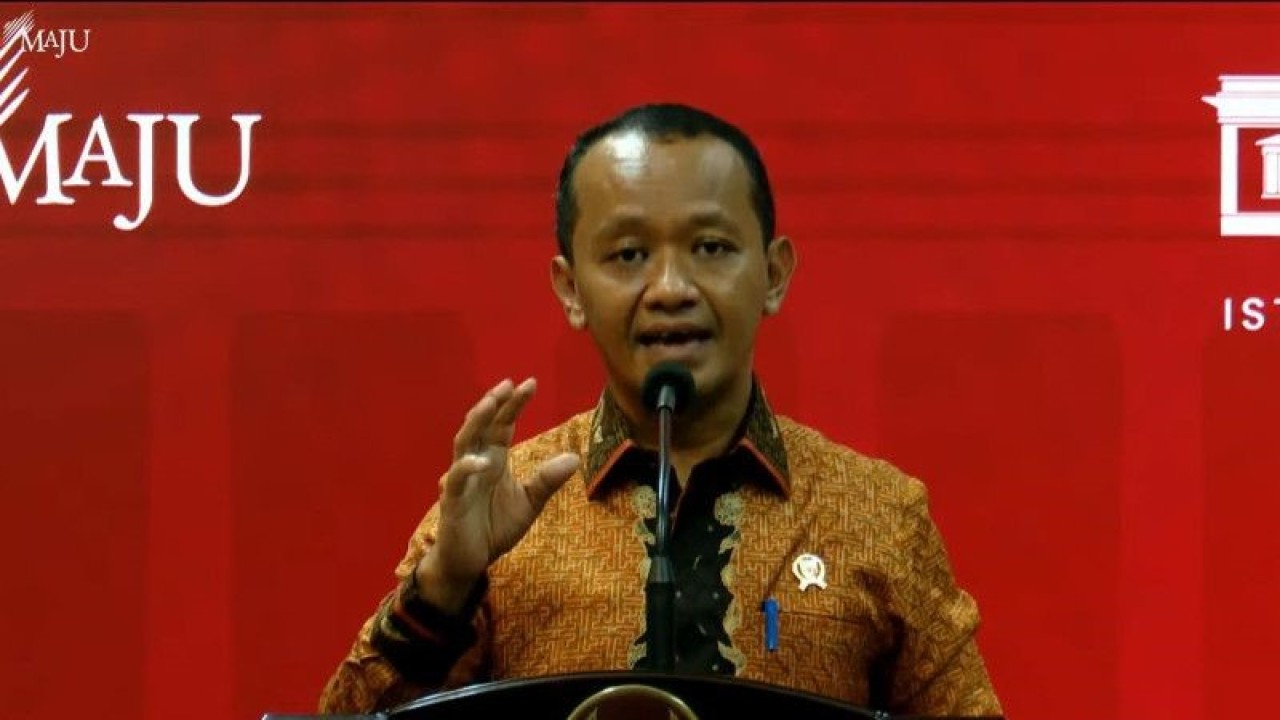 Tangkapan layar Kepala Badan Koordinasi Penanaman Modal Bahlil Lahadalia dalam konferensi pers rapat terbatas yang ditayangkan secara virtual, Rabu (11/1/2023) (ANTARA/MENTARI DWI GAYATI)