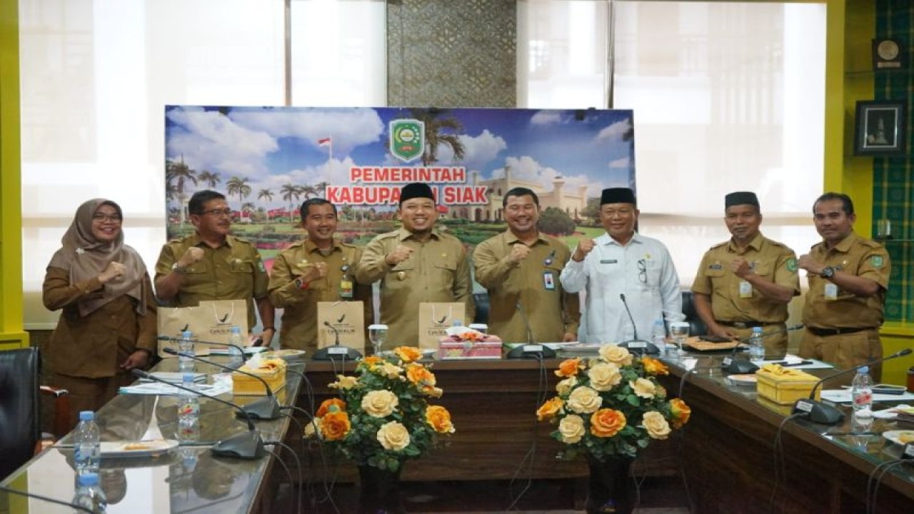 Pertemuan BBPOM Pekanbaru dan Wabup Siak Husni Merza terkait pelaksanaan program aman pangan di Kabupaten Siak. (ANTARA/HO-Pemkab Siak)