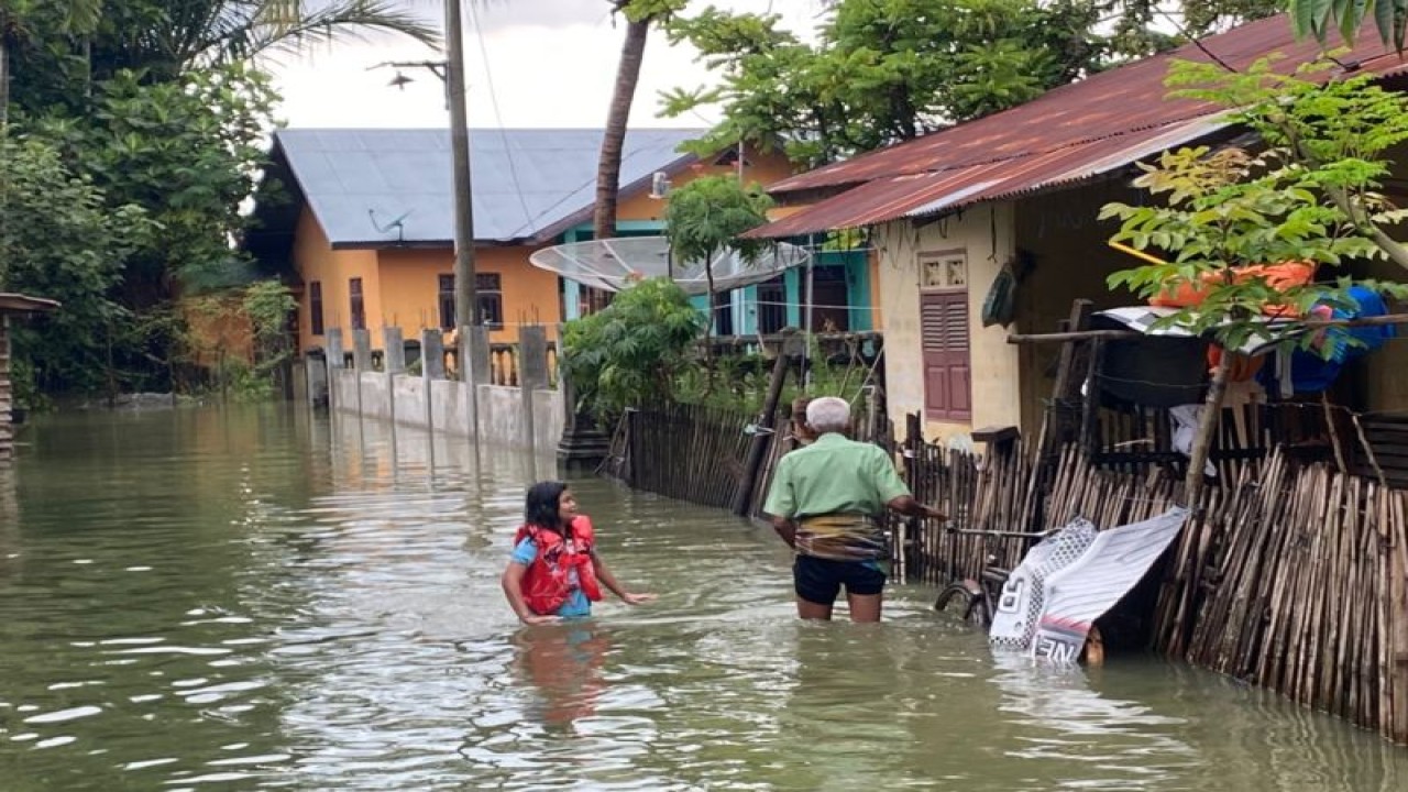 Bencana banjir di Kabupaten Pidie (ANTARA/Mira Ulfa)