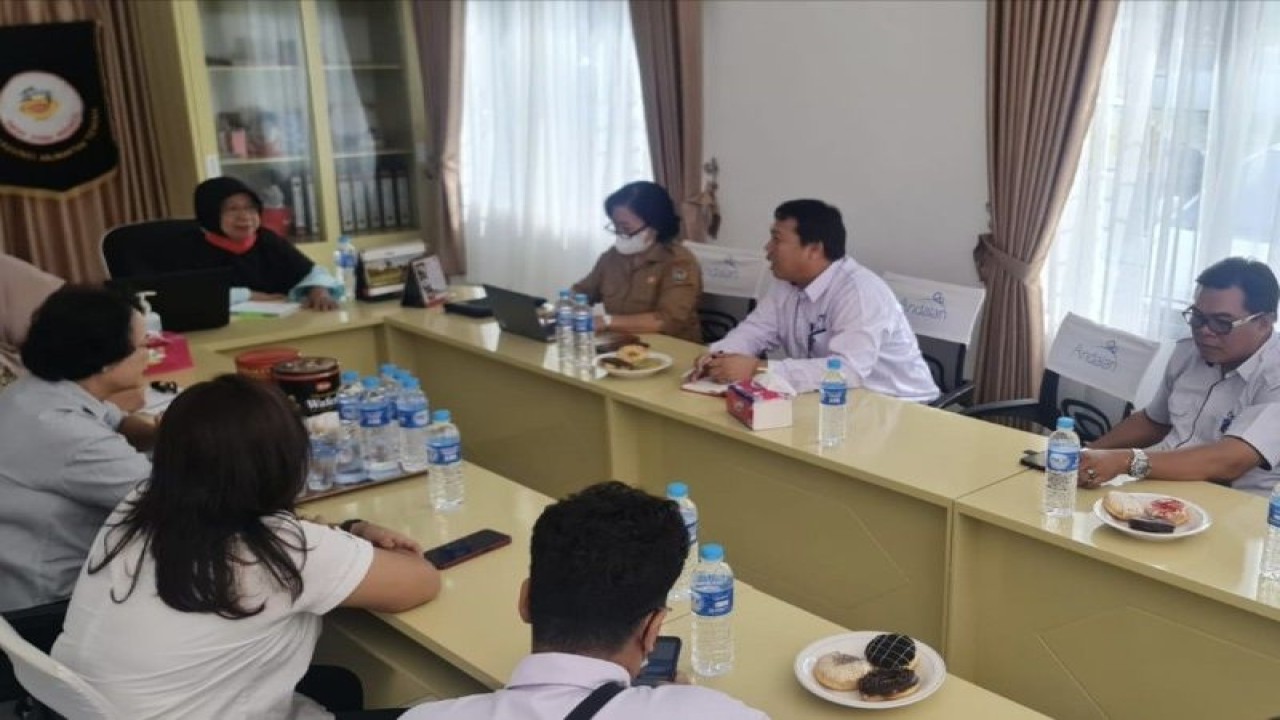 BKKBN-IBI Kalimantan Tengah bersinergi dalam meningkatkan pelayanan KB pascapersalinan guna menurunkan "unmet need'" di Palangka Raya, Senin (16/1/2023). (FOTO ANTARA/HO-BKKBN)