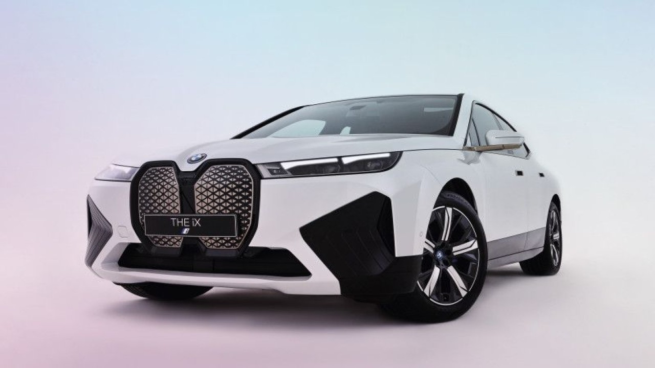 BMW iX. (ANTARA/HO-BMW Indonesia)